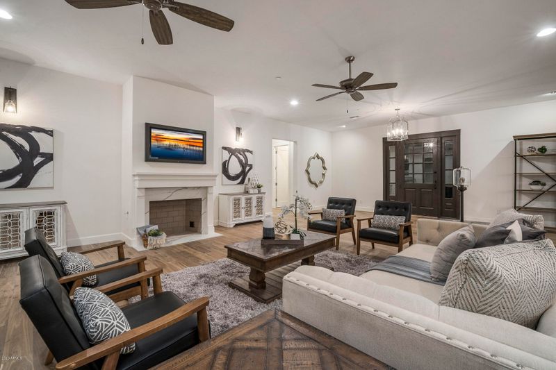 4526 E Marion Way, Phoenix, AZ 85018