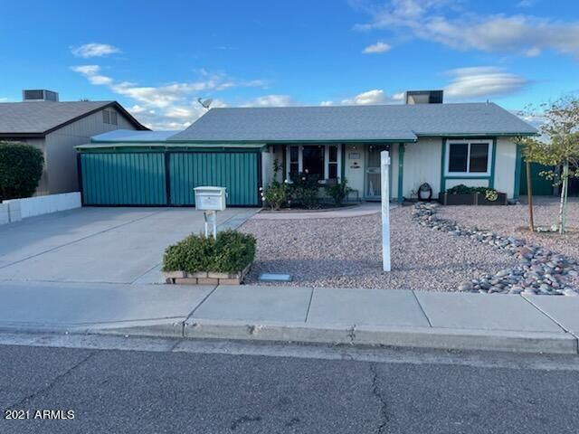 4526 E Vineyard Rd, Phoenix, AZ 85042