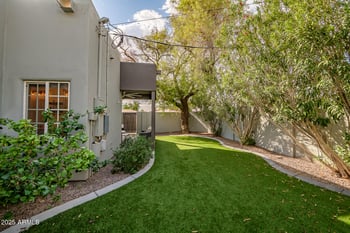 4526 Heatherbrae Dr, Phoenix, AZ 85018