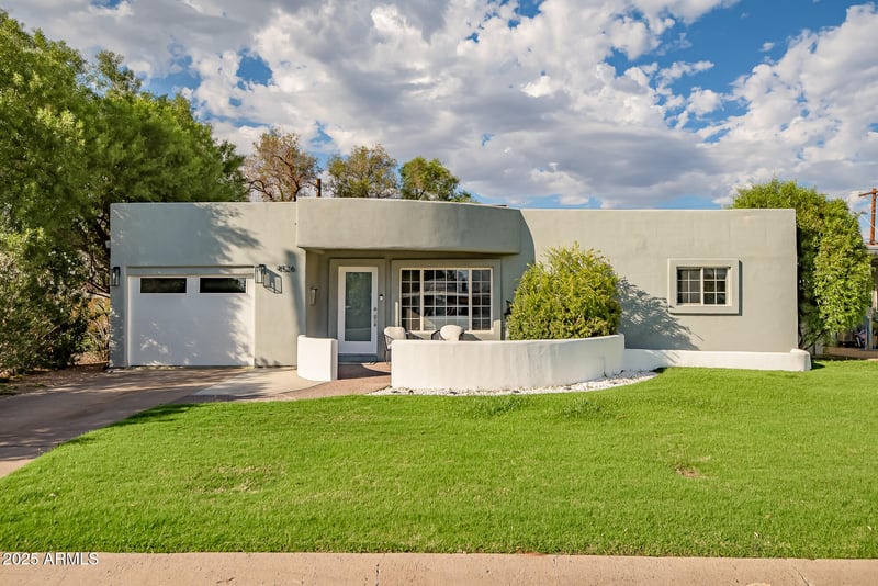 4526 Heatherbrae Dr, Phoenix, AZ 85018