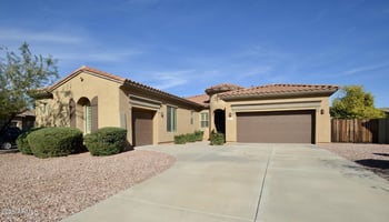 4527 Powell Dr, New River, AZ 85087