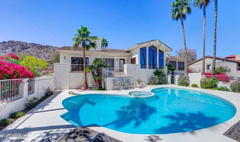 4528 E Via Los Caballos --, Phoenix, AZ 85028