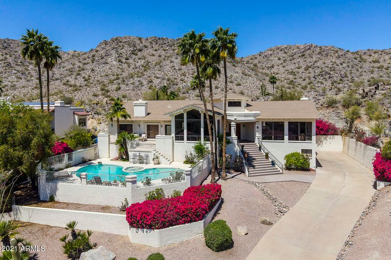 4528 E Via Los Caballos --, Phoenix, AZ 85028