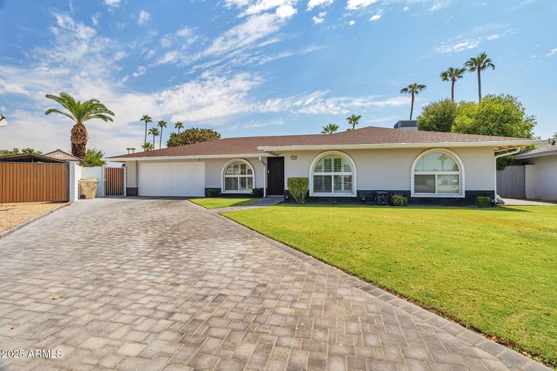 4528 Echo Ln, Glendale, AZ 85302