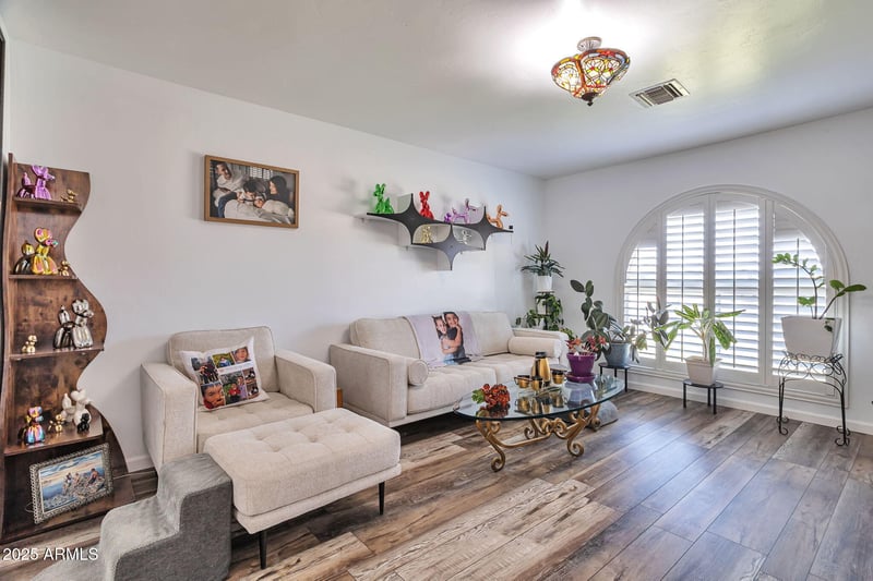 4528 Echo Ln, Glendale, AZ 85302
