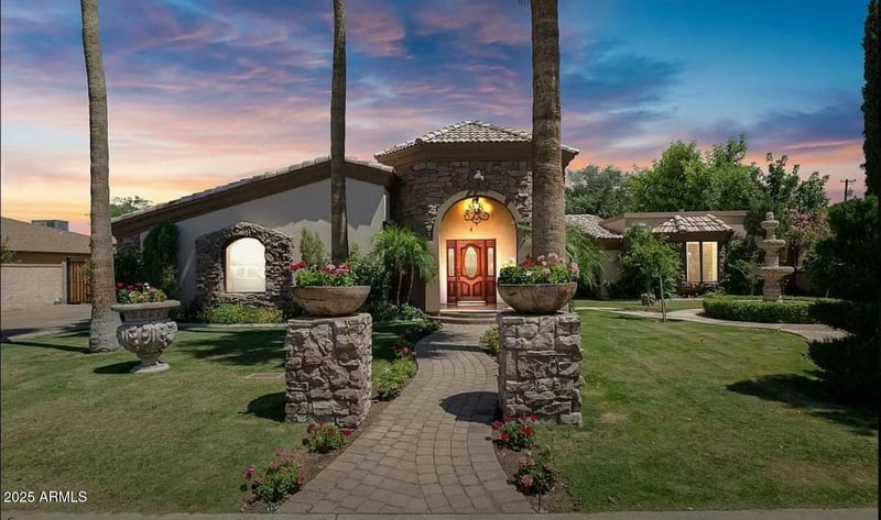 4528 Hobart St, Mesa, AZ 85205