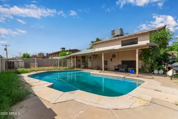 4529 Berridge Ln, Glendale, AZ 85301