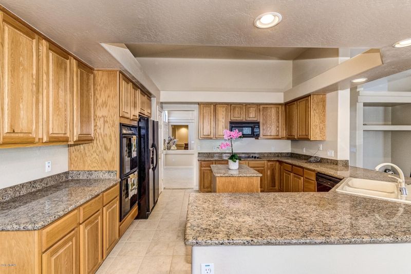 4529 E White Feather Ln, Cave Creek, AZ 85331
