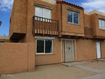 4529 Riverside St, Phoenix, AZ 85040