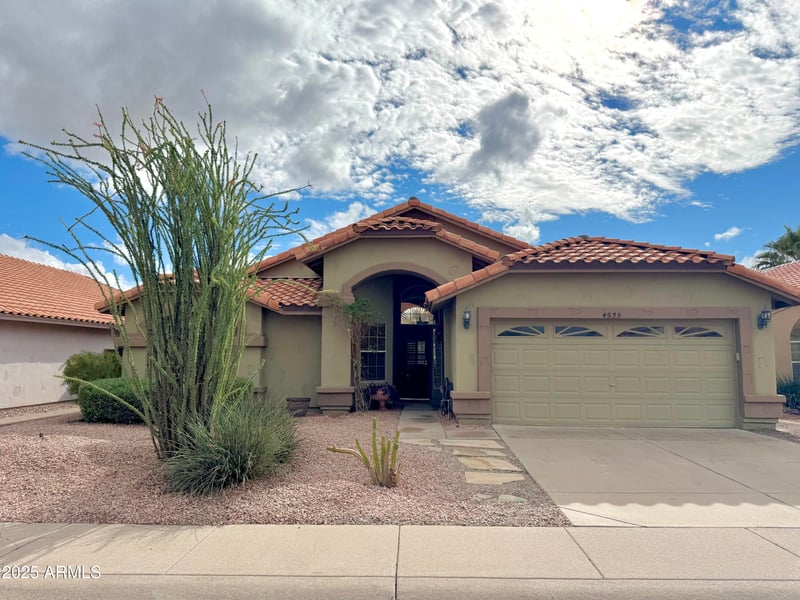 4529 Rock Wren Rd, Phoenix, AZ 85044
