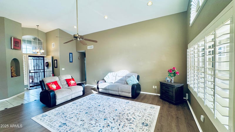 4529 Rock Wren Rd, Phoenix, AZ 85044