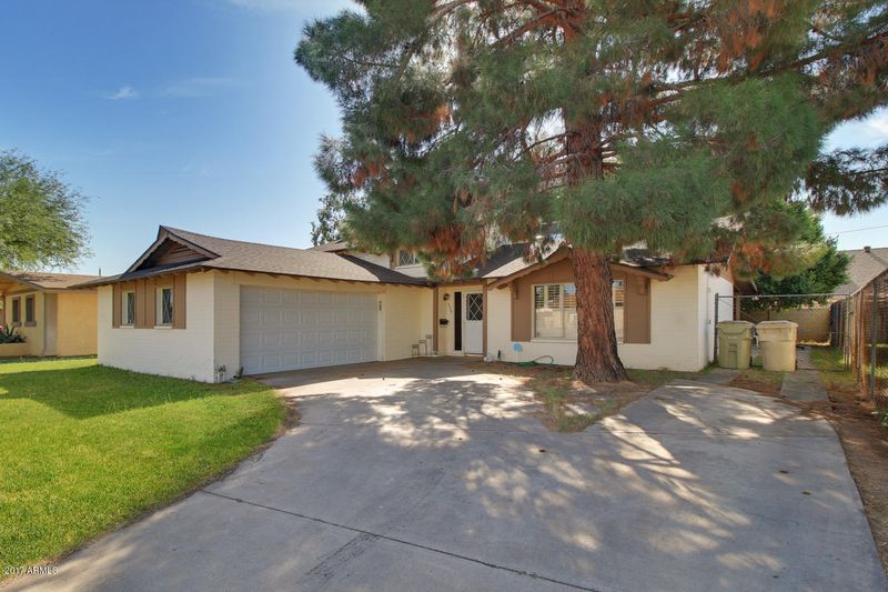 4529 W Cavalier Dr, Glendale, AZ 85301