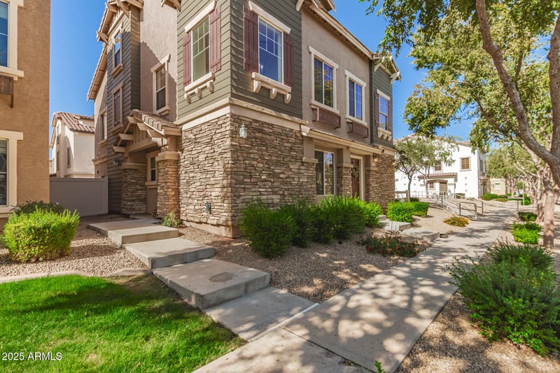 453 Alder Ct, Gilbert, AZ 85233