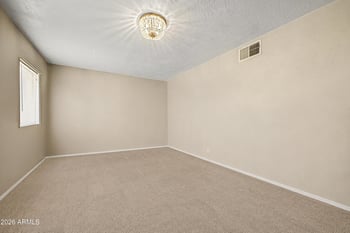 453 Crescent Ave, Mesa, AZ 85204