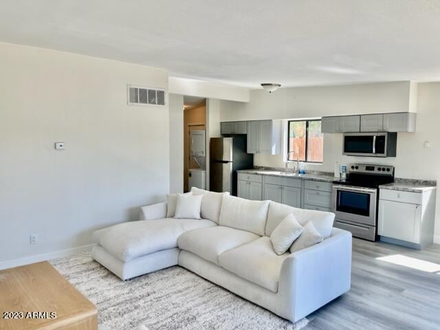 453 University Dr, Mesa, AZ 85201