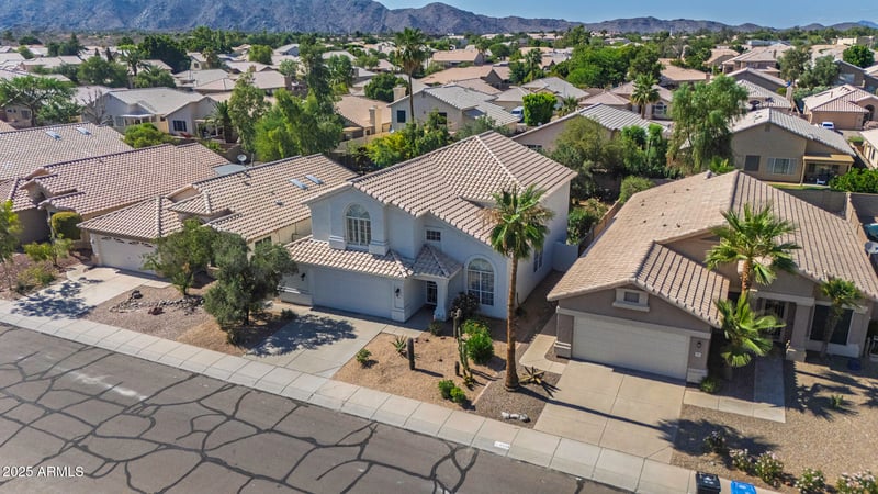 4530 Desert Wind Dr, Phoenix, AZ 85044