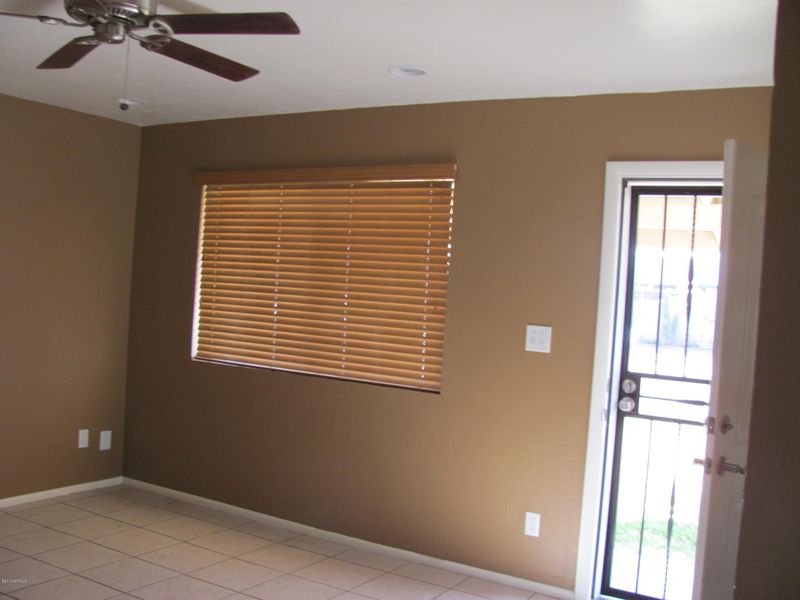 4530 E Alta Vista Rd, Phoenix, AZ 85042