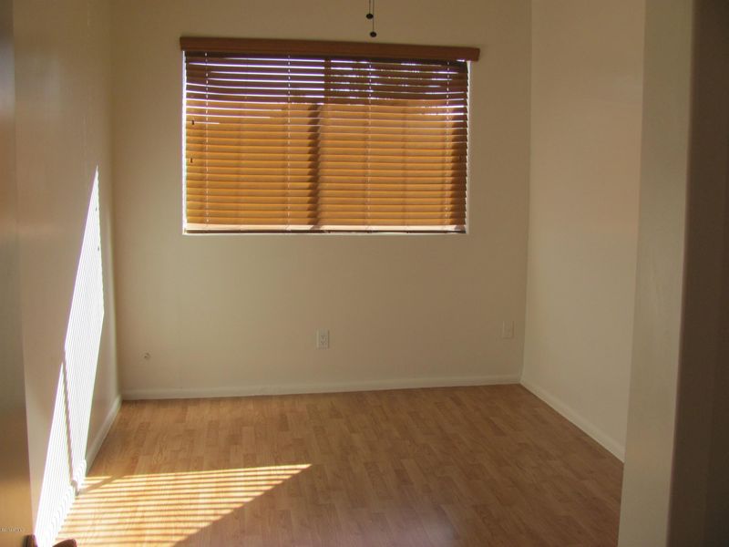 4530 E Alta Vista Rd, Phoenix, AZ 85042