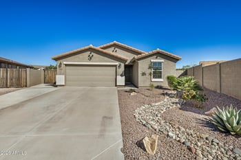 4530 Longhorn St, San Tan Valley, AZ 85140