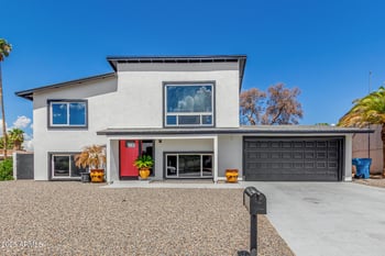 4530 Paradise Dr, Glendale, AZ 85304