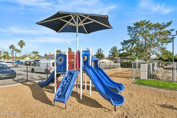 4530 W Continental Dr, Glendale, AZ 85308