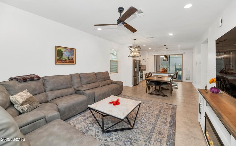 4531 Greenleaf Dr, San Tan Valley, AZ 85144