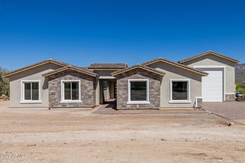 45315 18th St, New River, AZ 85087