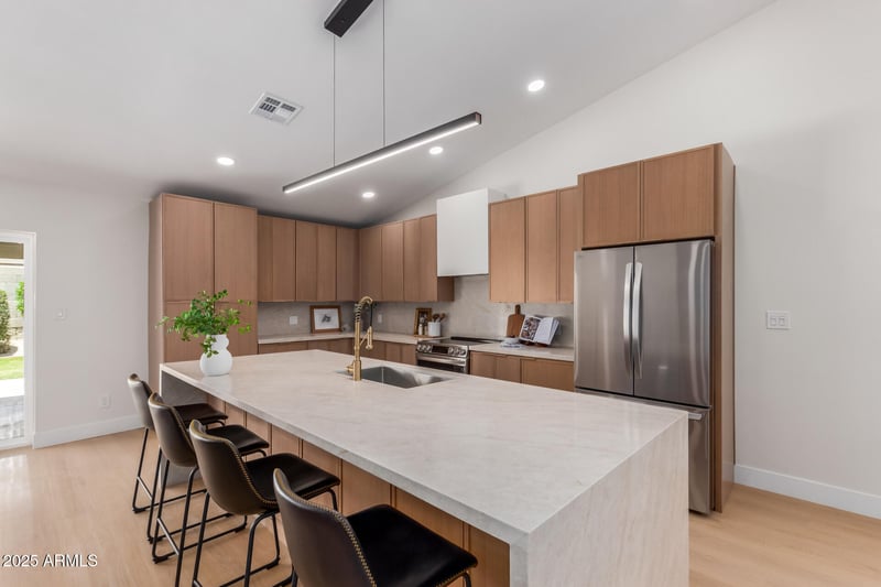 4532 E Sandra Ter, Phoenix, AZ 85032