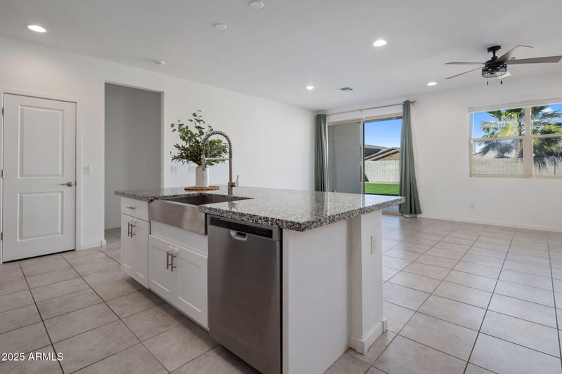 4532 Sweetbush Way, San Tan Valley, AZ 85144