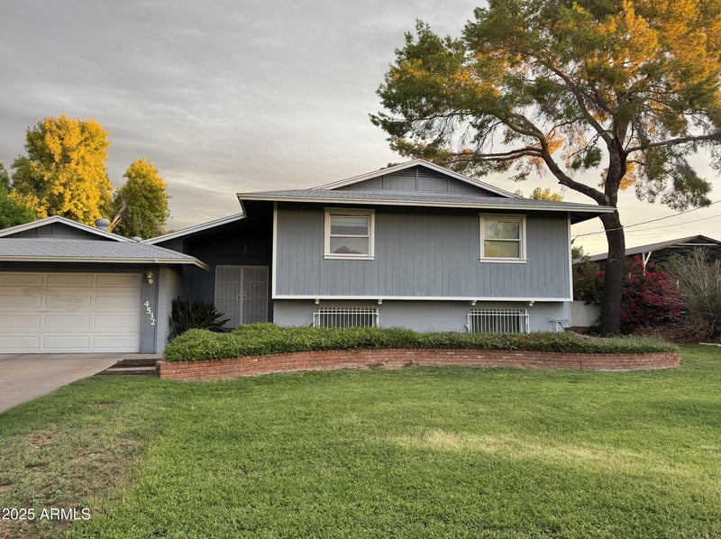 4532 Tierra Buena Ln, Glendale, AZ 85306