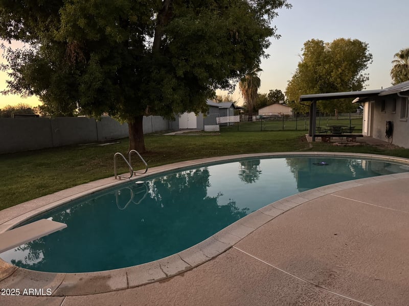 4532 Tierra Buena Ln, Glendale, AZ 85306