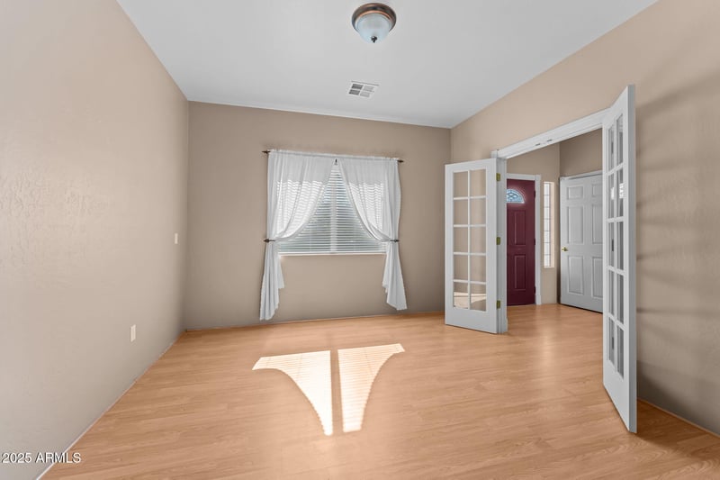 45327 San Domingo Peak Trl, Morristown, AZ 85342