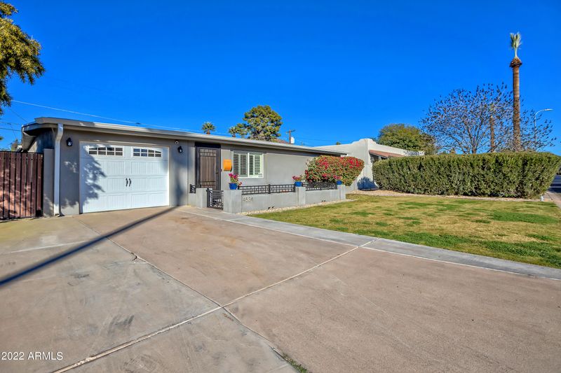 4534 E Devonshire Ave, Phoenix, AZ 85018