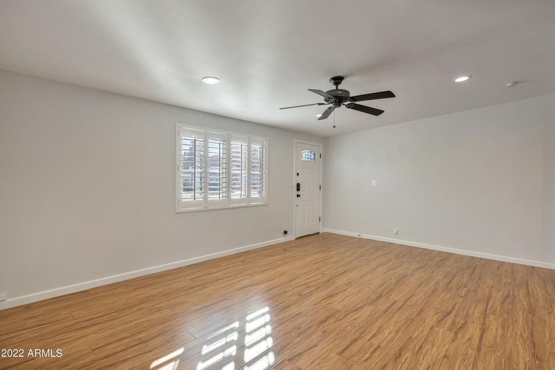 4534 E Devonshire Ave, Phoenix, AZ 85018