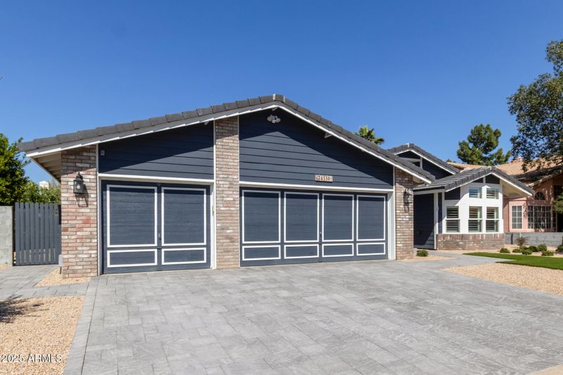 4536 E Beck Ln, Phoenix, AZ 85032
