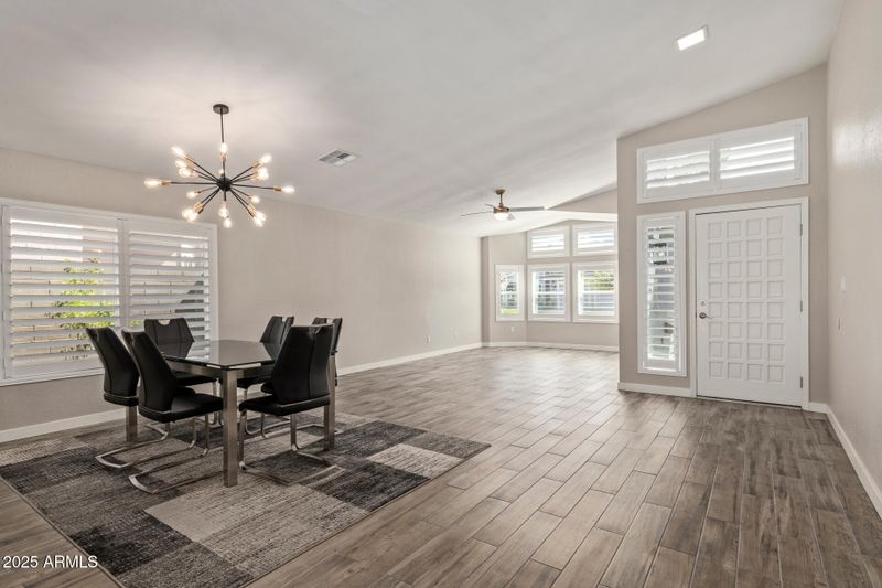4536 E Beck Ln, Phoenix, AZ 85032
