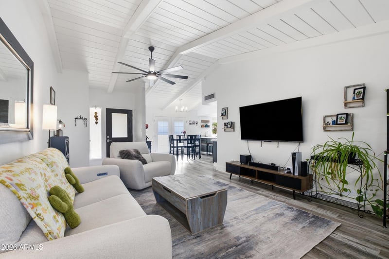 4536 W Continental Dr, Glendale, AZ 85308