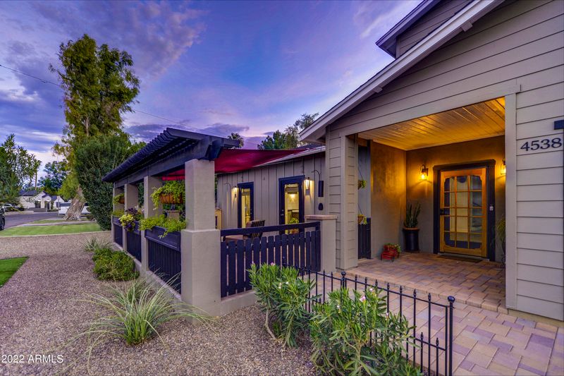 4538 N 39th St, Phoenix, AZ 85018