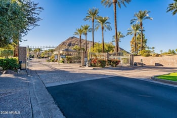 4539 65th St, Scottsdale, AZ 85251