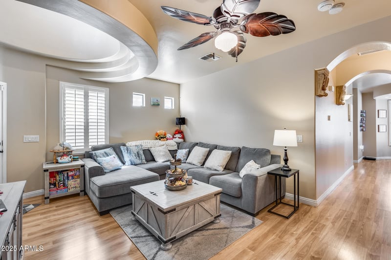 4539 Beautiful Ln, Laveen, AZ 85339