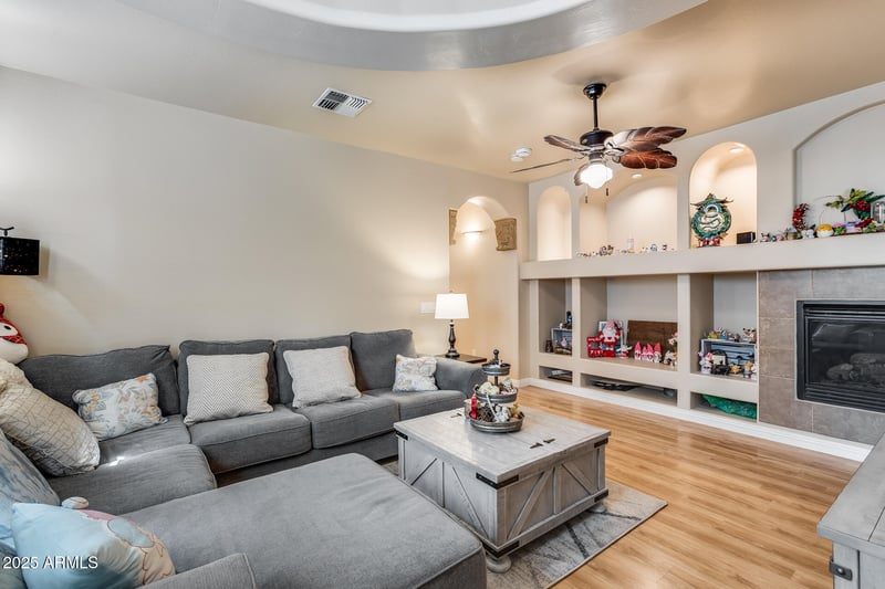 4539 Beautiful Ln, Laveen, AZ 85339