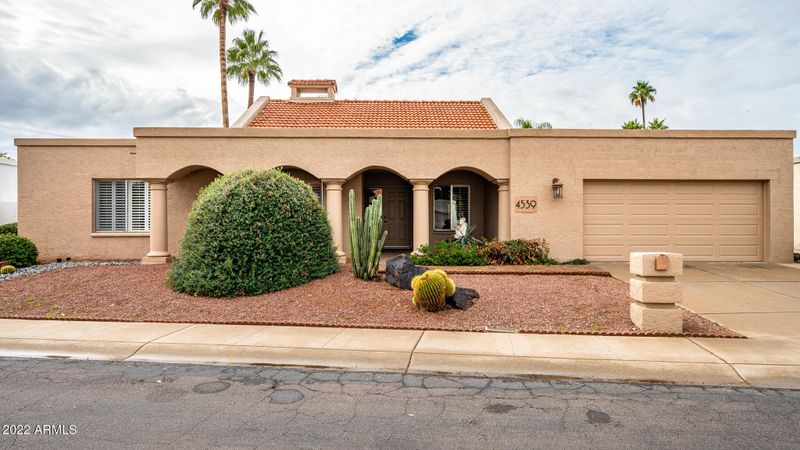 4539 E Cortez St, Phoenix, AZ 85028