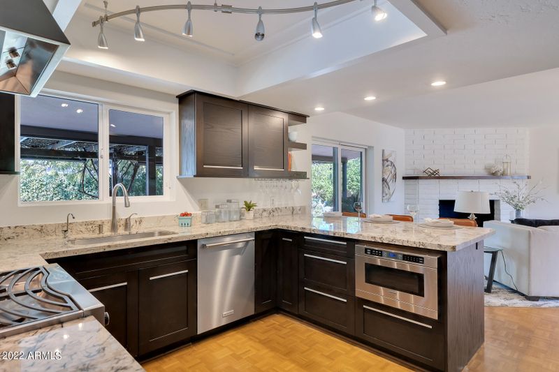 4540 N 34th Pl, Phoenix, AZ 85018