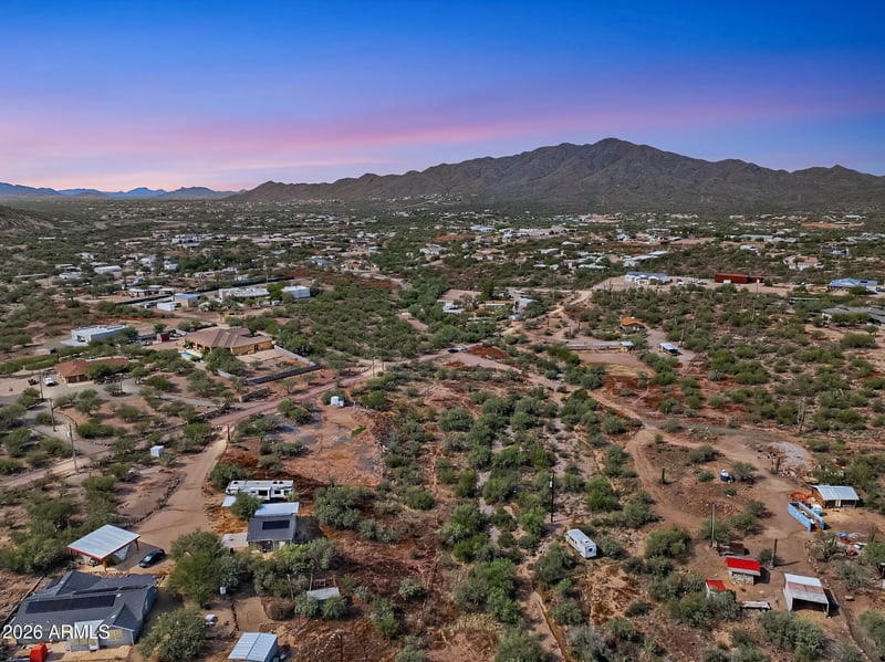 45405 N 7th St #-, New River, AZ 85087