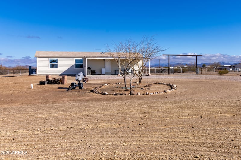 45409 Luray Rd, Wickenburg, AZ 85390