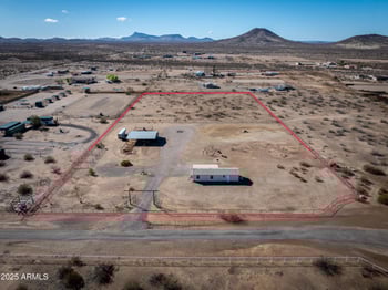 45409 Luray Rd, Wickenburg, AZ 85390