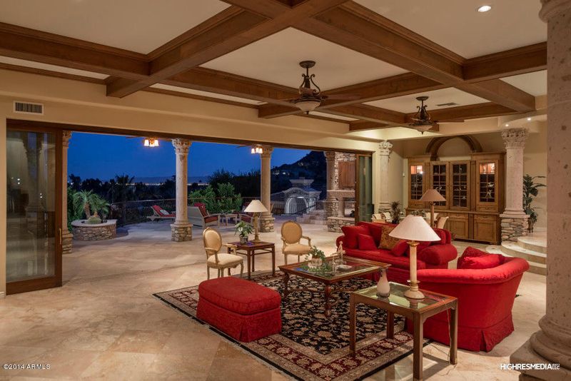 4541 E Moonlight Way, Paradise Valley, AZ 85253