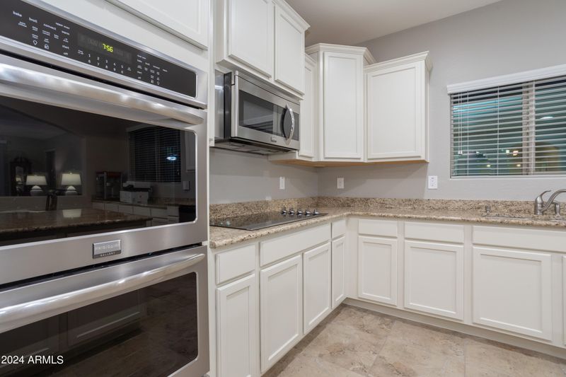 4541 E Rhyolite Dr, San Tan Valley, AZ 85143