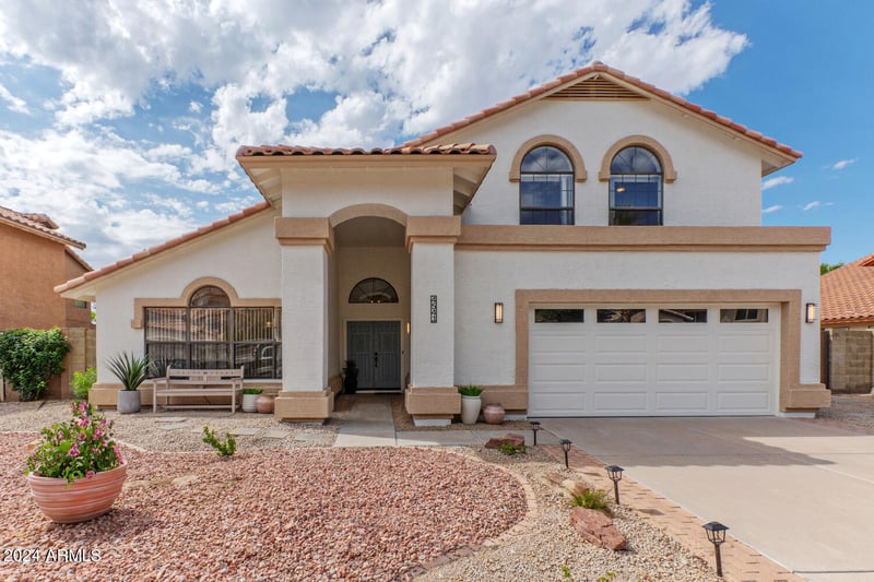 4541 E Vista Dr, Phoenix, AZ 85032