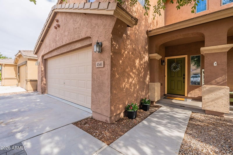 4541 Federal Way, San Tan Valley, AZ 85144